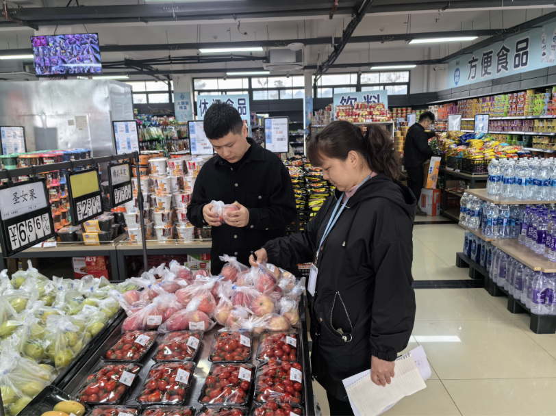 醫(yī)教投資公司開(kāi)展校園超市、業(yè)態(tài)全面檢查工作